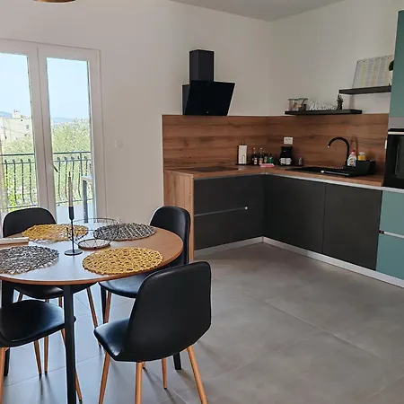 Jbl Apartment *